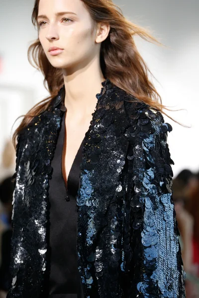 Look 90